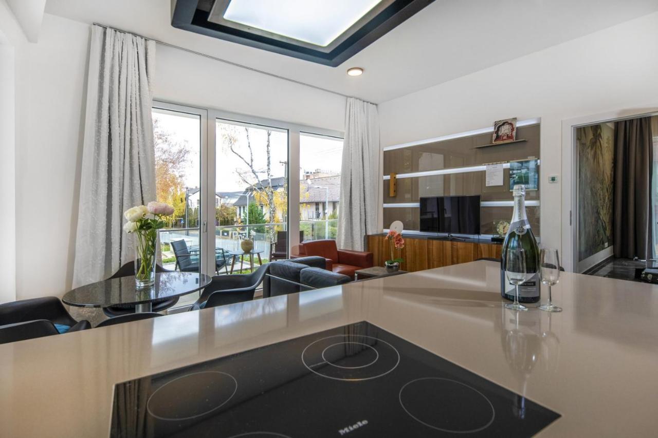 Flavius Spa Residence เฮวิซ ภายนอก รูปภาพ