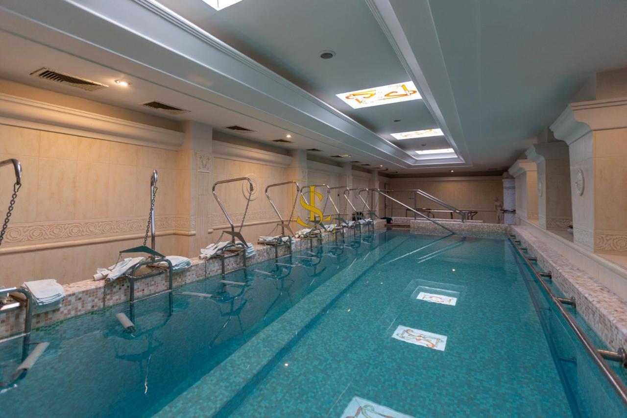 Flavius Spa Residence เฮวิซ ภายนอก รูปภาพ